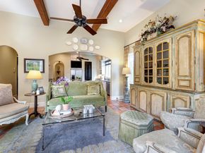 16 Lana Lane B, Houston TX 77027