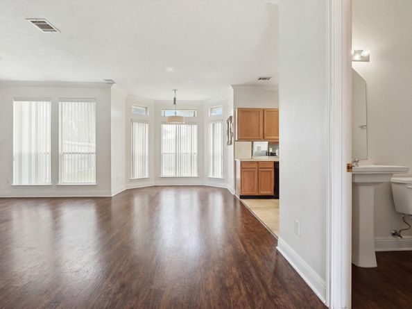 4119 Hambledon Village Drive, Houston TX 77014