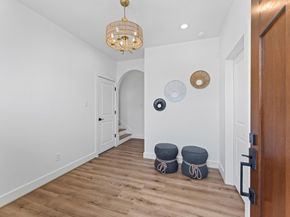 1122 W 17th Street E, Houston TX 77008