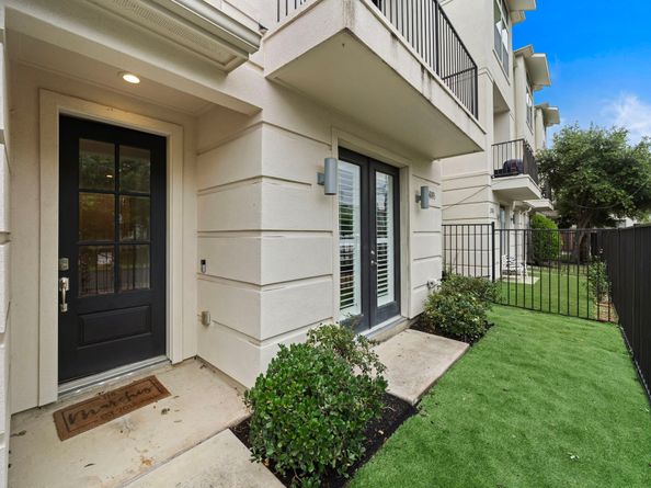 2509 Garrow Street B, Houston TX 77003