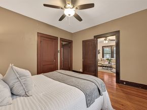 817 Henderson Street, Houston TX 77007