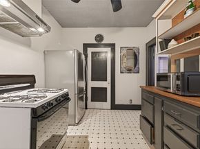 817 Henderson Street, Houston TX 77007