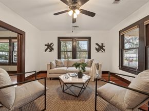 817 Henderson Street, Houston TX 77007