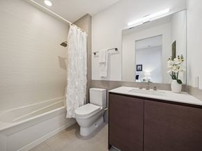 2332 Wroxton Road, Houston TX 77005