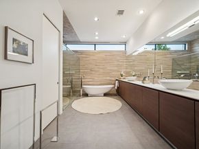 2332 Wroxton Road, Houston TX 77005