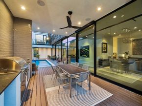 2332 Wroxton Road, Houston TX 77005