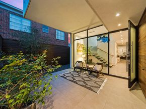 2332 Wroxton Road, Houston TX 77005