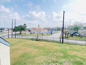 7313 Gulf Freeway 1109, Houston TX 77017