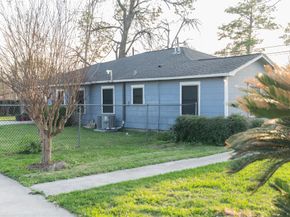 7902 Laura Koppe Road, Houston TX 77028