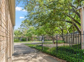 2006 Shadybriar Drive, Houston TX 77077