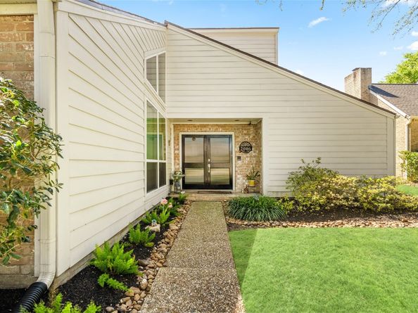 2006 Shadybriar Drive, Houston TX 77077