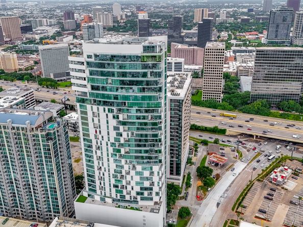 4521 San Felipe Street 2602, Houston TX 77027