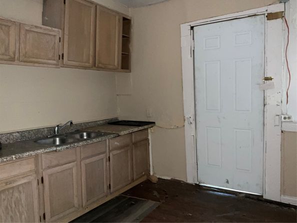 2614 Lee Street, Houston TX 77026