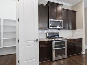 922 W 20th Street A, Houston TX 77008