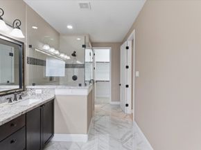 922 W 20th Street A, Houston TX 77008