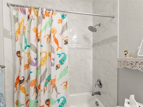 99 Zenith Lane, Sugar Land TX 77498