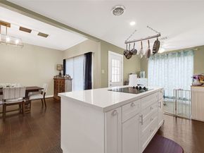 15819 Seven Springs Drive, Houston TX 77084