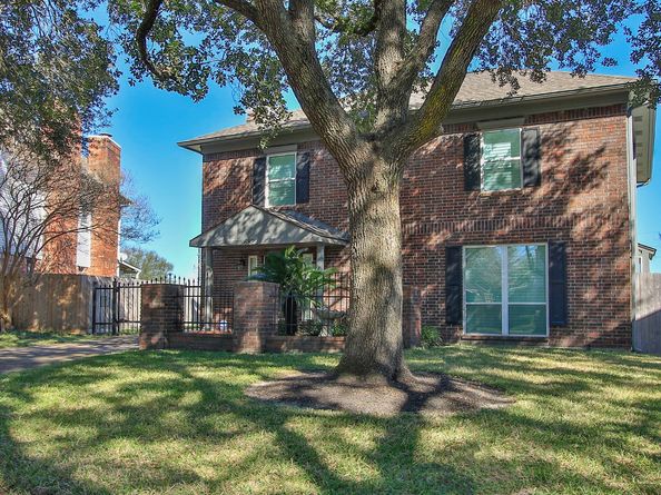 6822 Hertford Park Drive, Houston TX 77084