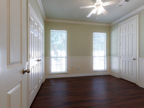 1314 Sherwood Springs Lane, Houston TX 77043