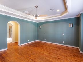 1314 Sherwood Springs Lane, Houston TX 77043