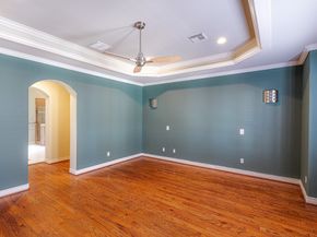 1314 Sherwood Springs Lane, Houston TX 77043