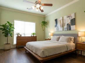 1314 Sherwood Springs Lane, Houston TX 77043