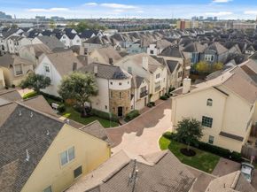 1314 Sherwood Springs Lane, Houston TX 77043