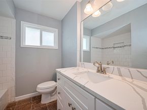 10659 Hazelhurst Drive, Houston TX 77043