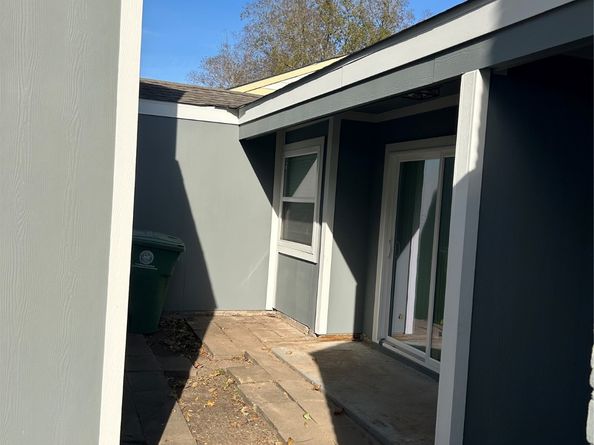 11719 Pender Lane, Houston TX 77477