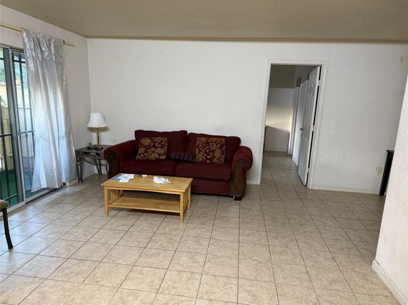 8100 Creekbend Drive 149, Houston TX 77071