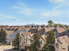 1243 W 15th 1/2 Street, Houston TX 77008