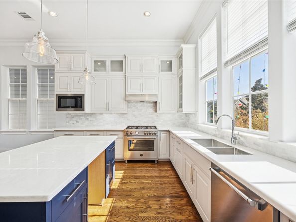 1243 W 15th 1/2 Street, Houston TX 77008