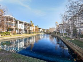 1243 W 15th 1/2 Street, Houston TX 77008