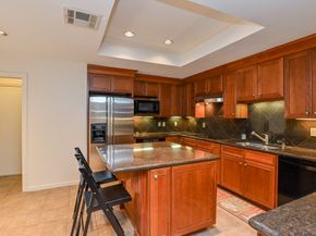 294 Sugarberry Circle, Houston TX 77024