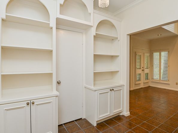 294 Sugarberry Circle, Houston TX 77024