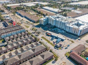 516 Westcross Street, Houston TX 77018