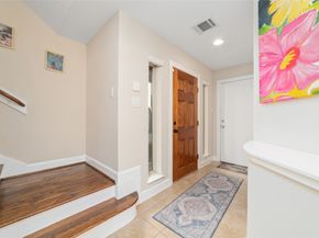 516 Westcross Street, Houston TX 77018