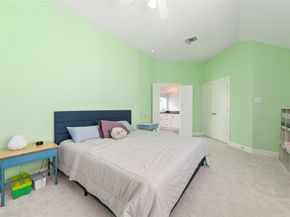 516 Westcross Street, Houston TX 77018