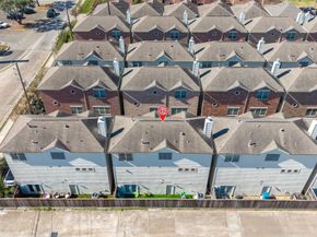 516 Westcross Street, Houston TX 77018