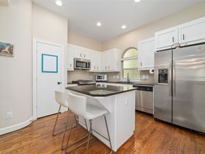 516 Westcross Street, Houston TX 77018