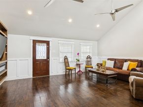 1910 East Avenue, Katy TX 77493