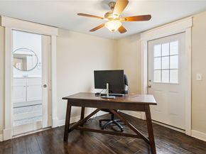 1910 East Avenue, Katy TX 77493