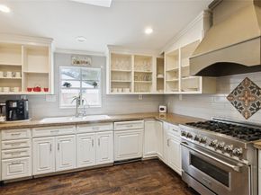 1910 East Avenue, Katy TX 77493