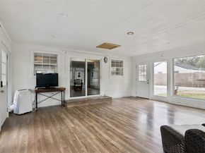 1910 East Avenue, Katy TX 77493