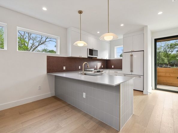 3530 Gonzales B, Austin TX 78702