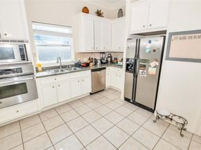 3011 Houston Avenue B, Houston TX 77009