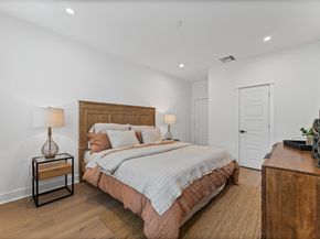 412 Neyland Street D, Houston TX 77022