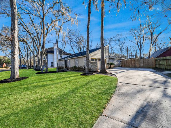 1710 Wildwood Lane, Richmond TX 77406