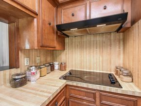 9703 Harrowgate Drive, Houston TX 77031