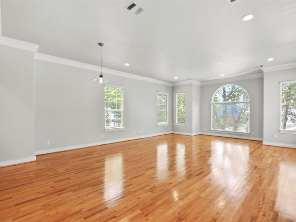 1602 Colorado Street, Houston TX 77007